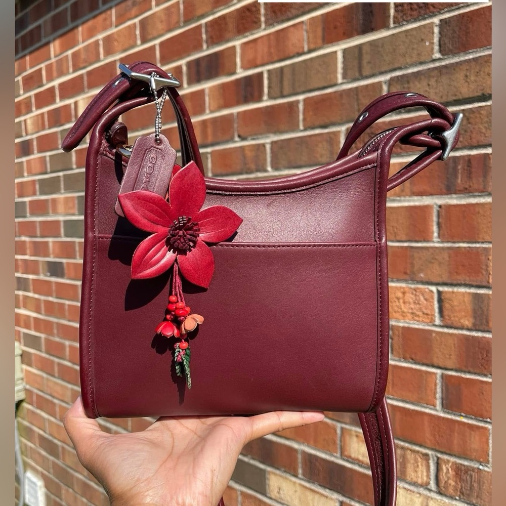 ISO/LF Coach vintage 9997 in Currant DO NOT BUY